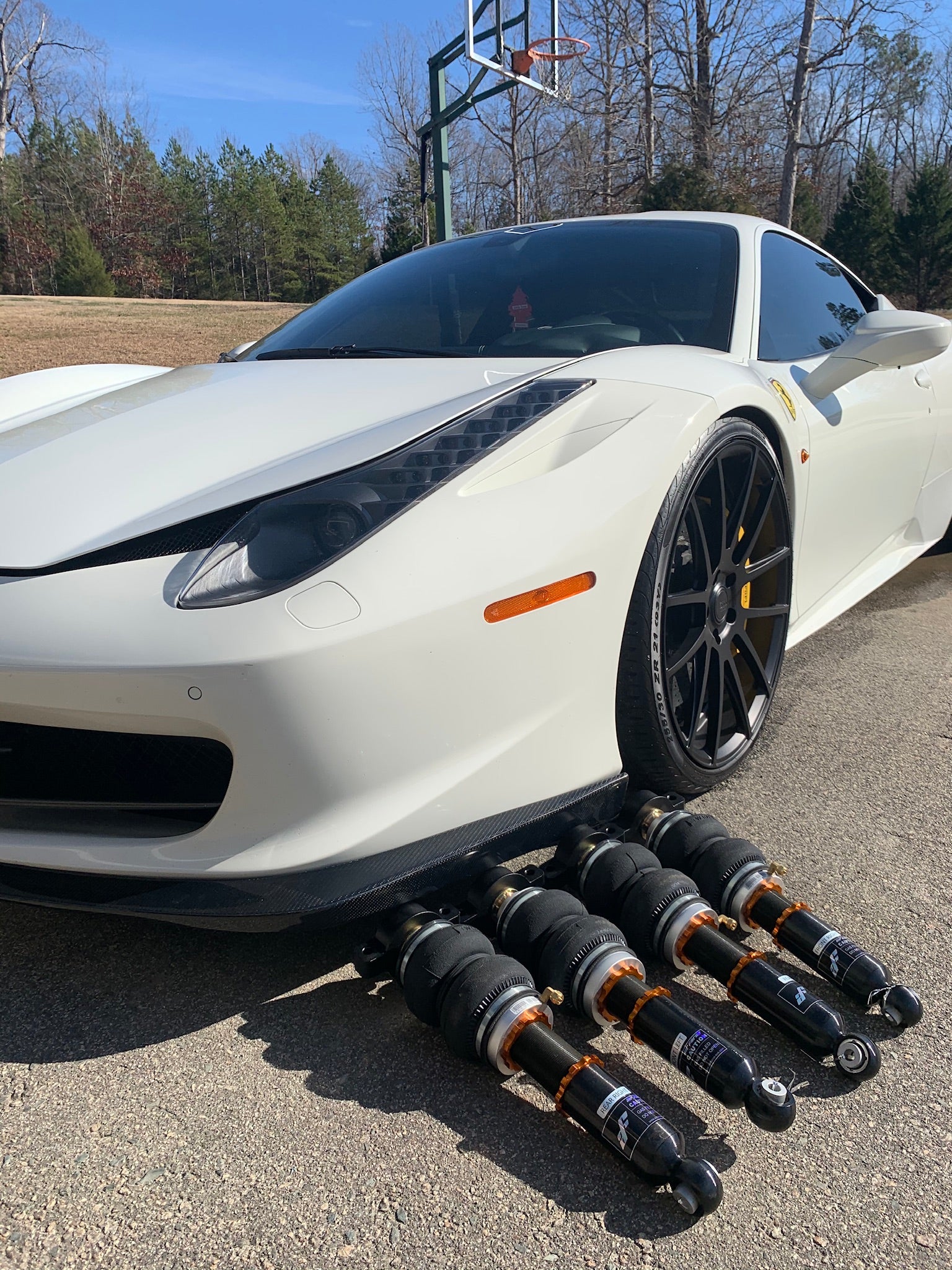 * AIRFORCE SUSPENSION FERRARI 458 / 488 / F8 / FF / F430 / 812 AIRSTRUTS.