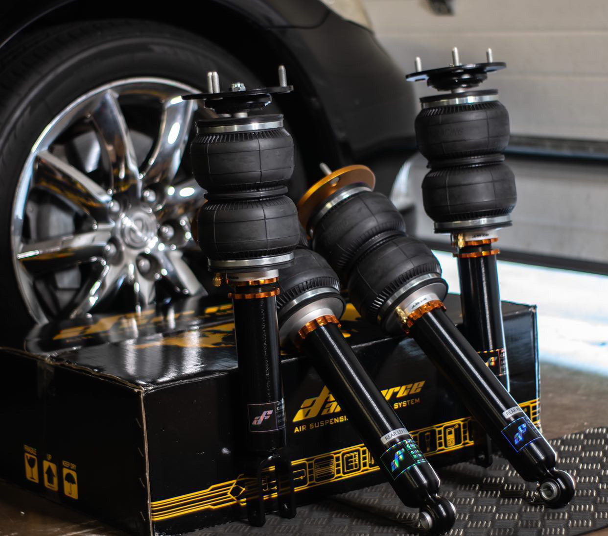 * AIRFORCE SUSPENSION LEXUS LS / LC AIRSTRUTS.