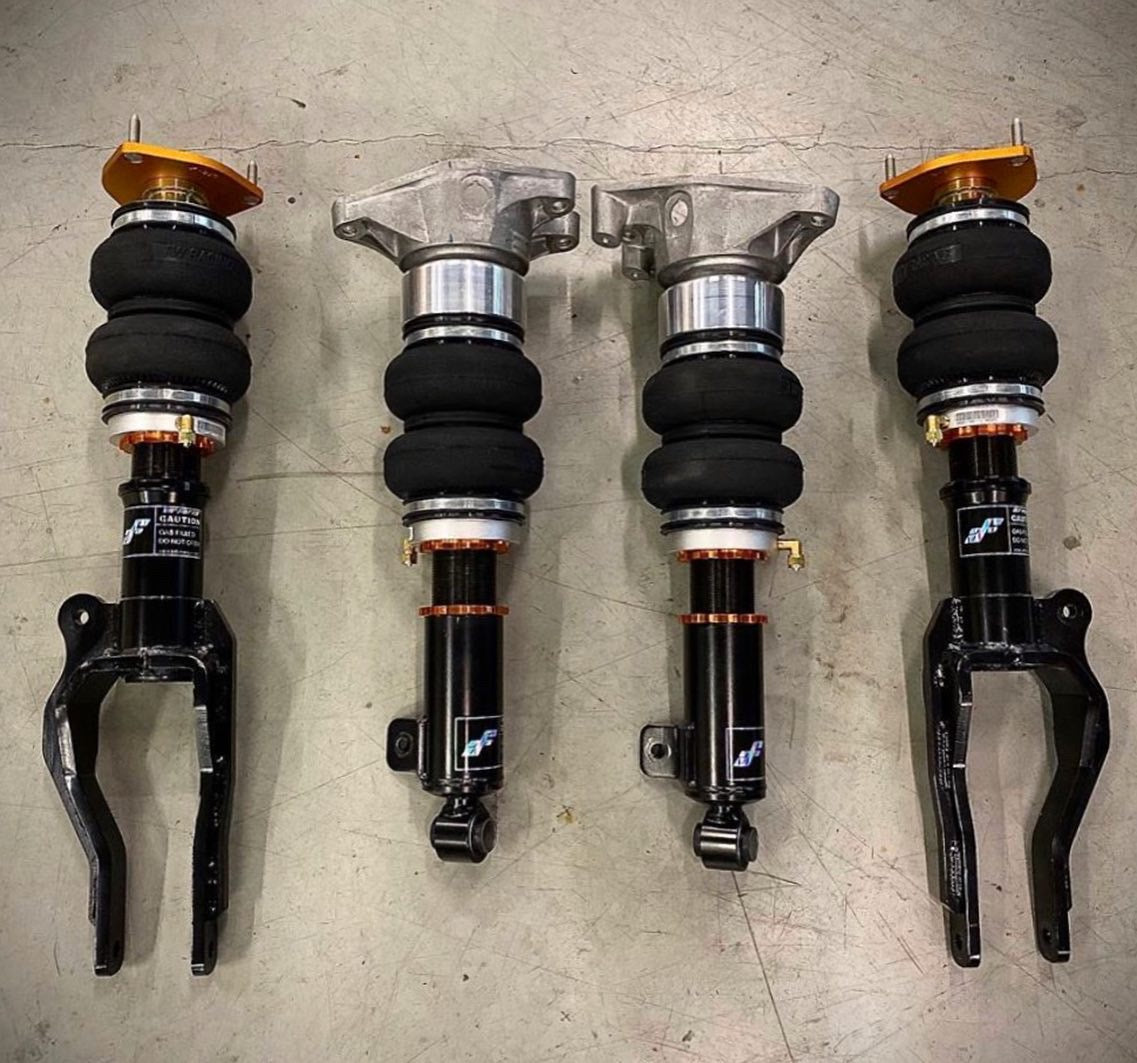 * AIRFORCE SUSPENSION 2014+ BMW i8 AIRSTRUTS