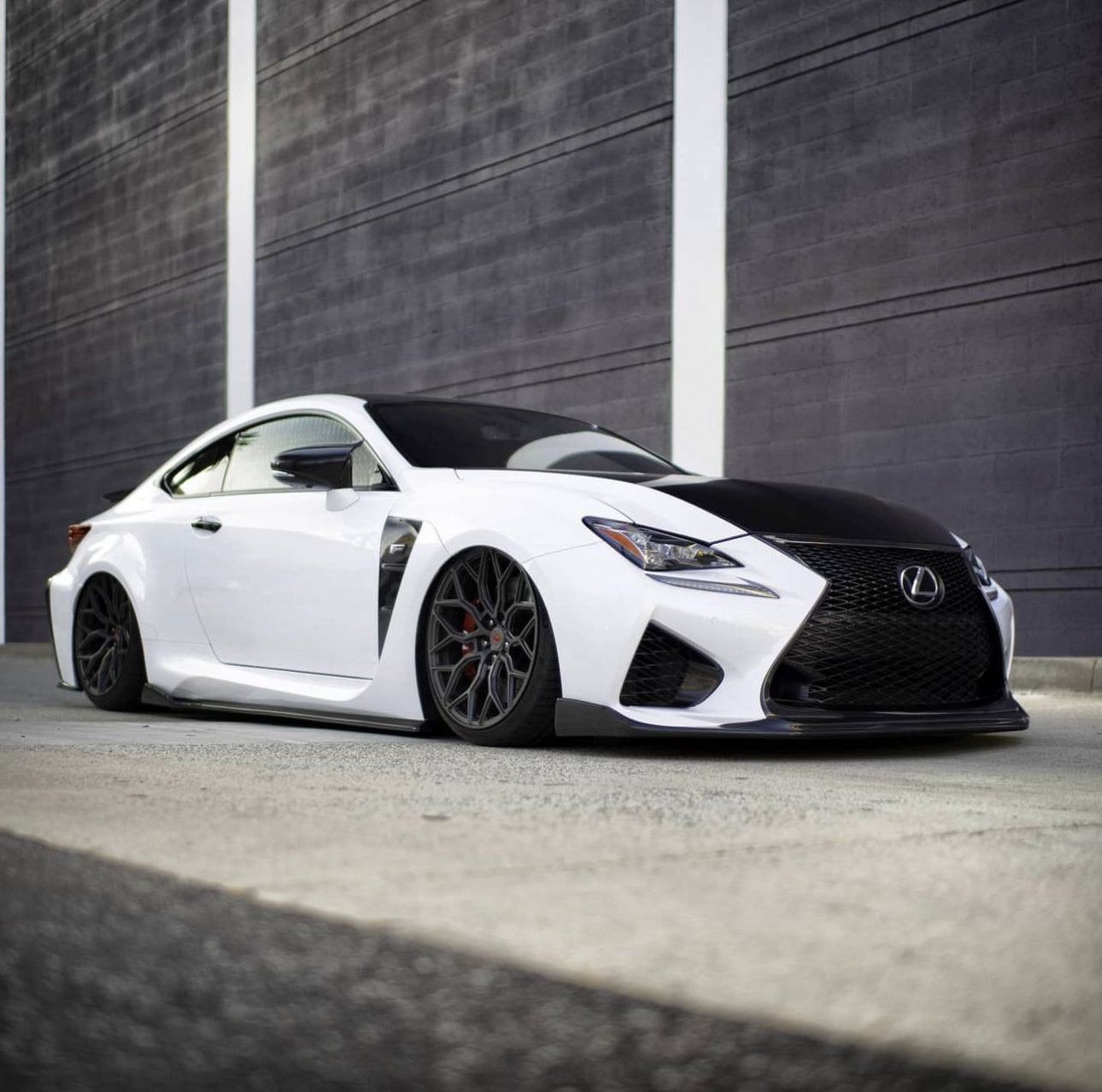 * AIRFORCE SUSPENSION LEXUS RC / RCF AIRSTRUTS.